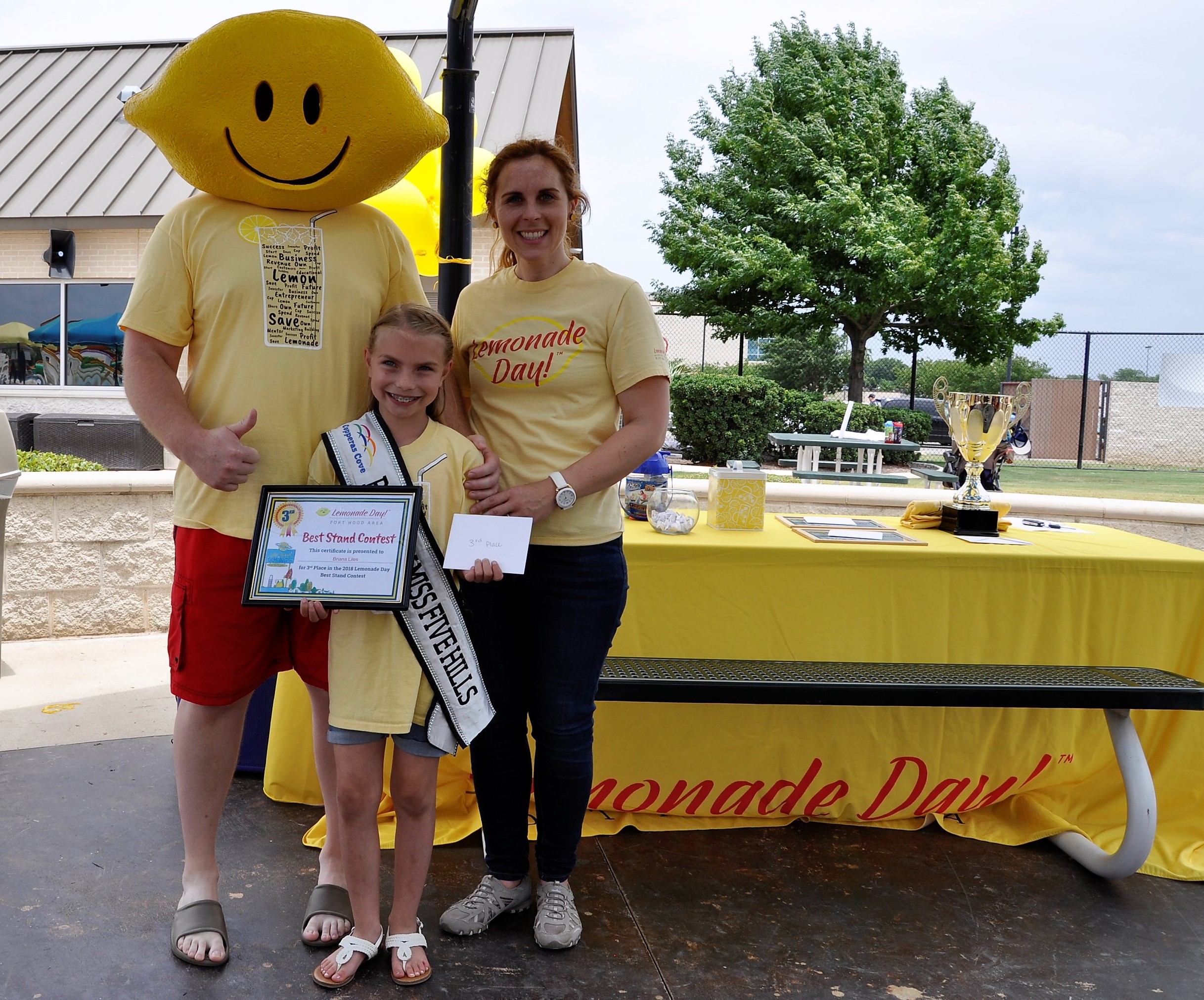 Recognizing Active Duty Military Men and Women, Veterans, and Family